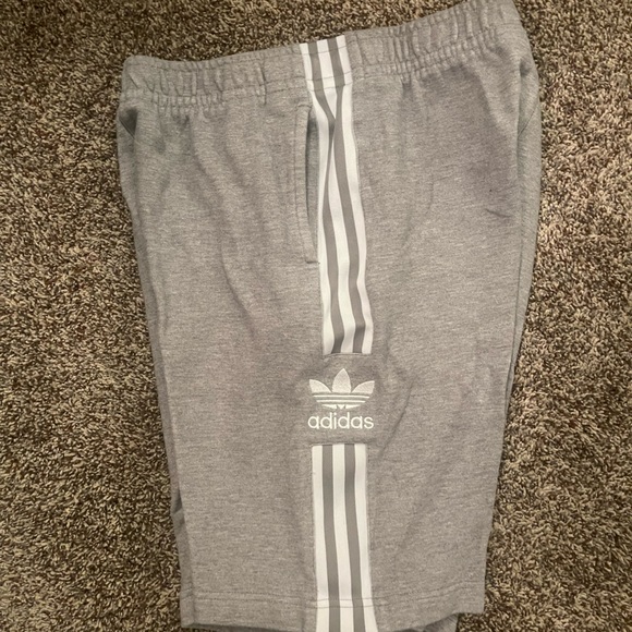 Adidas Original Shorts - Picture 1 of 3